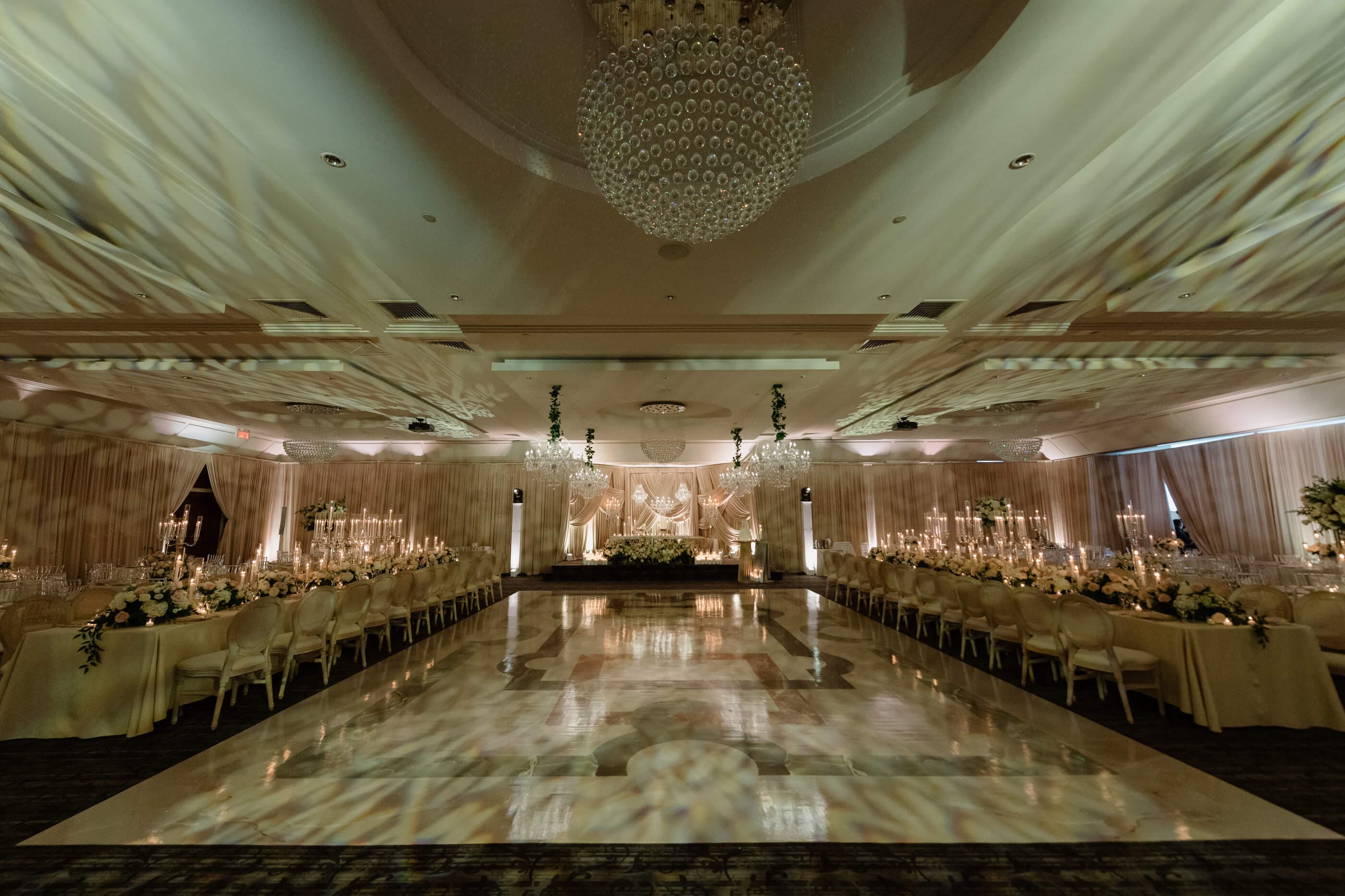 Crystal Salle De Reception